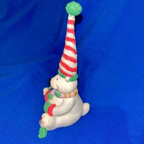 Vintage 1995 Roman Inc Winter Bear Tall Hat Figurine - Picture 4 of 7